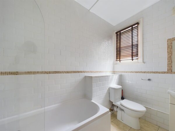 Ashby Road, Loughborough - INC BILLS