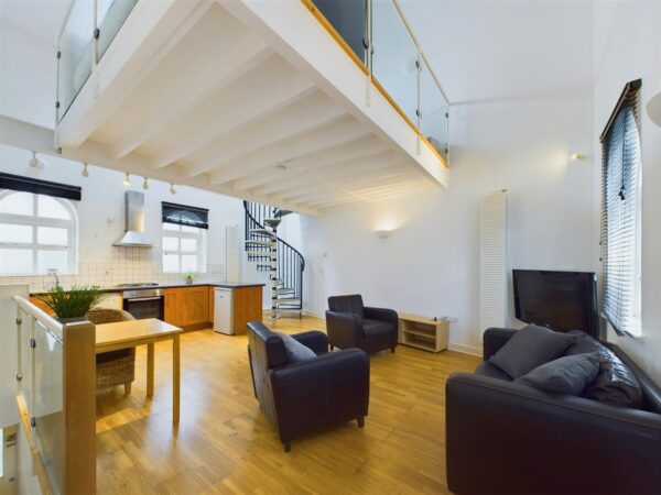 Adcocks Close, Loughborough - INC BILLS OPTION