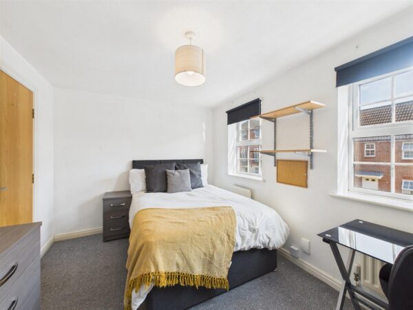 Moorhen Way, Loughborough - INC BILLS OPTION