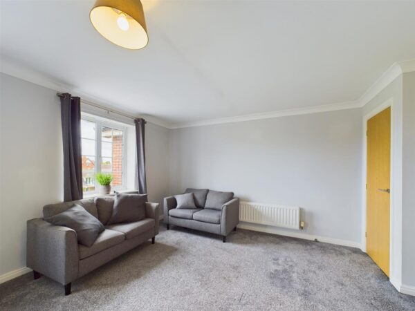 Cherry Croft, Kingfisher Way - INC BILLS OPTION