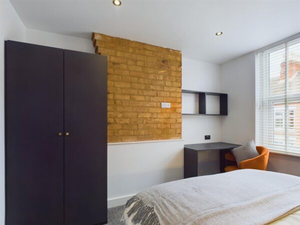 Station Street, Loughborough - INC BILLS OPTION