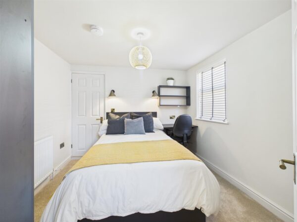 Derby Road, Loughborough - INC BILLS OPTION