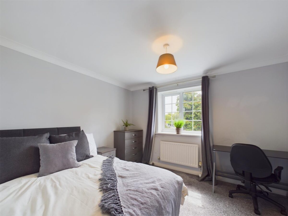 Cherry Croft, Kingfisher Way - INC BILLS OPTION