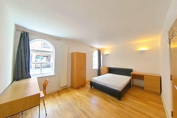 Adcocks Close, Loughborough - INC BILLS OPTIONS