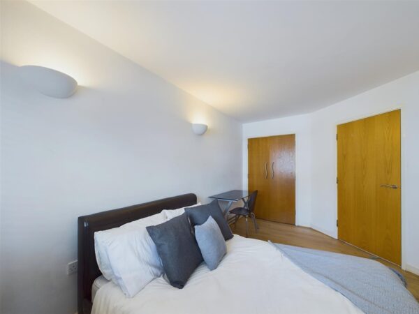 Adcocks Close, Loughborough - INC BILLS OPTION