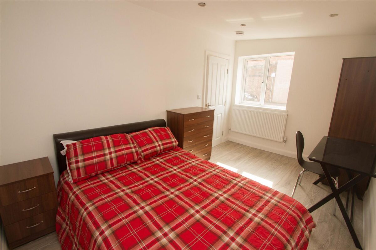 Morgan, Derby Road, Loughborough - INC ALL BILLS