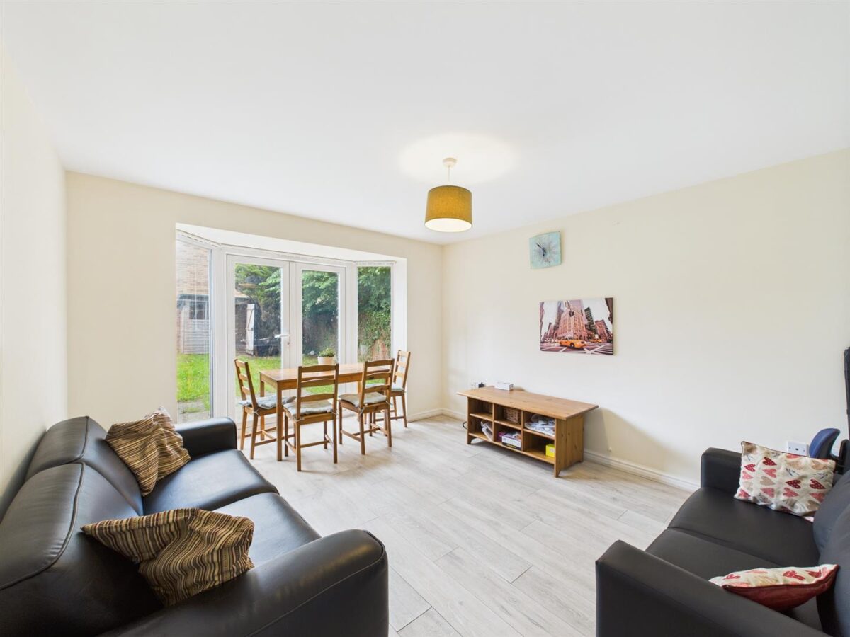 Goods Yard Close, Loughborough - INC BILLS OPTION