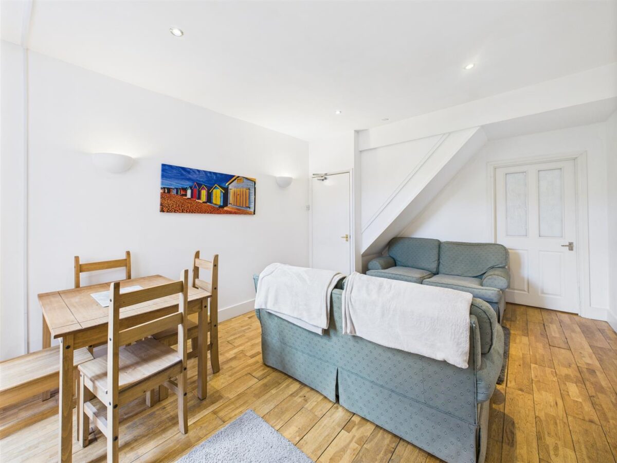 Rosebery Street, Loughborough - INC BILLS OPTION