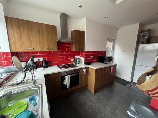 Park Road, Loughborough, LE11 - INCL BILLS OPTION