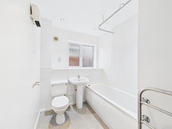 Barnsdale Close, Loughborough, LE11 5AN