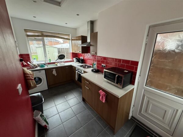 Park Road, Loughborough, LE11 - INCL BILLS OPTION