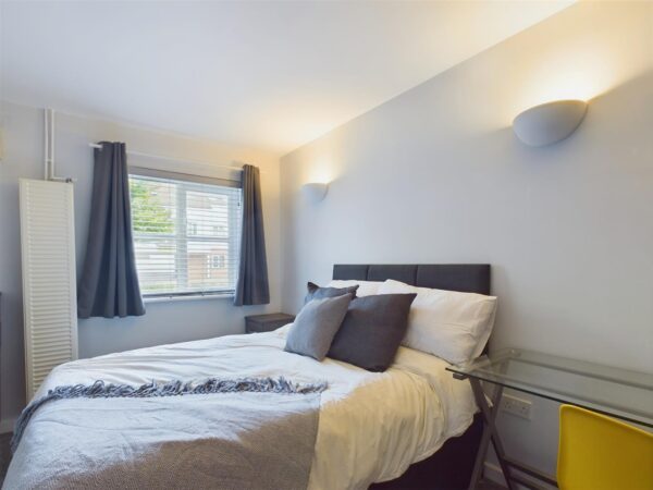 Adcocks Close, Loughborough - INC BILLS OPTION