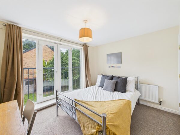 Goods Yard Close, Loughborough - INC BILLS OPTION