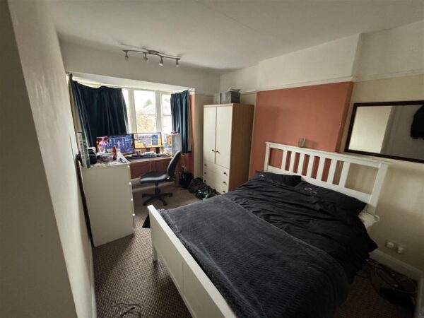 Park Road, Loughborough, LE11 - INCL BILLS OPTION