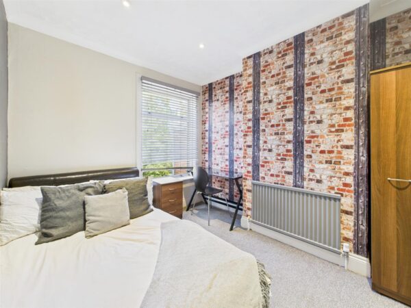 George Street, Loughborough - BILLS INC OPTION