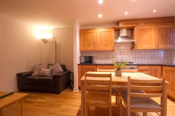 Adcocks Close, Loughborough - INC BILLS OPTION