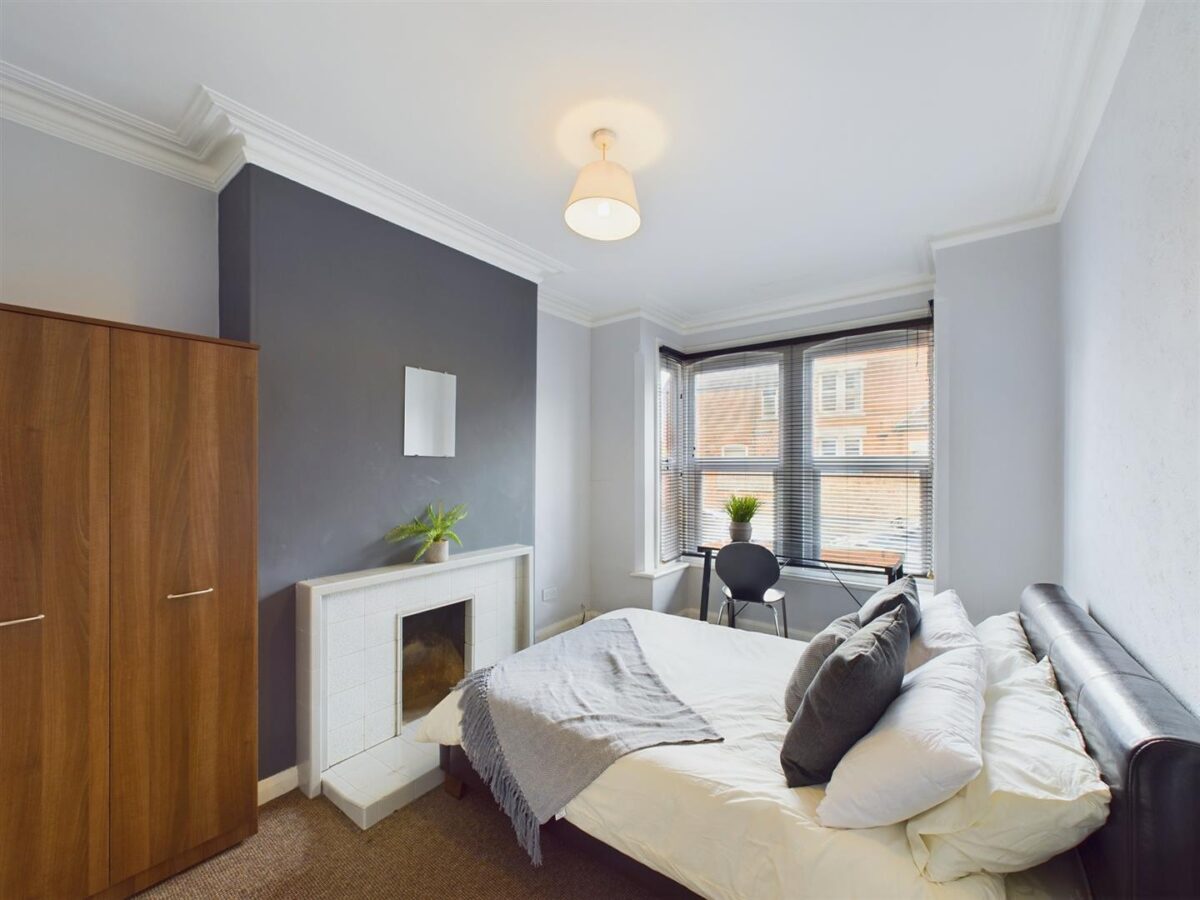 William Street, Loughborough - BILLS INC OPTION