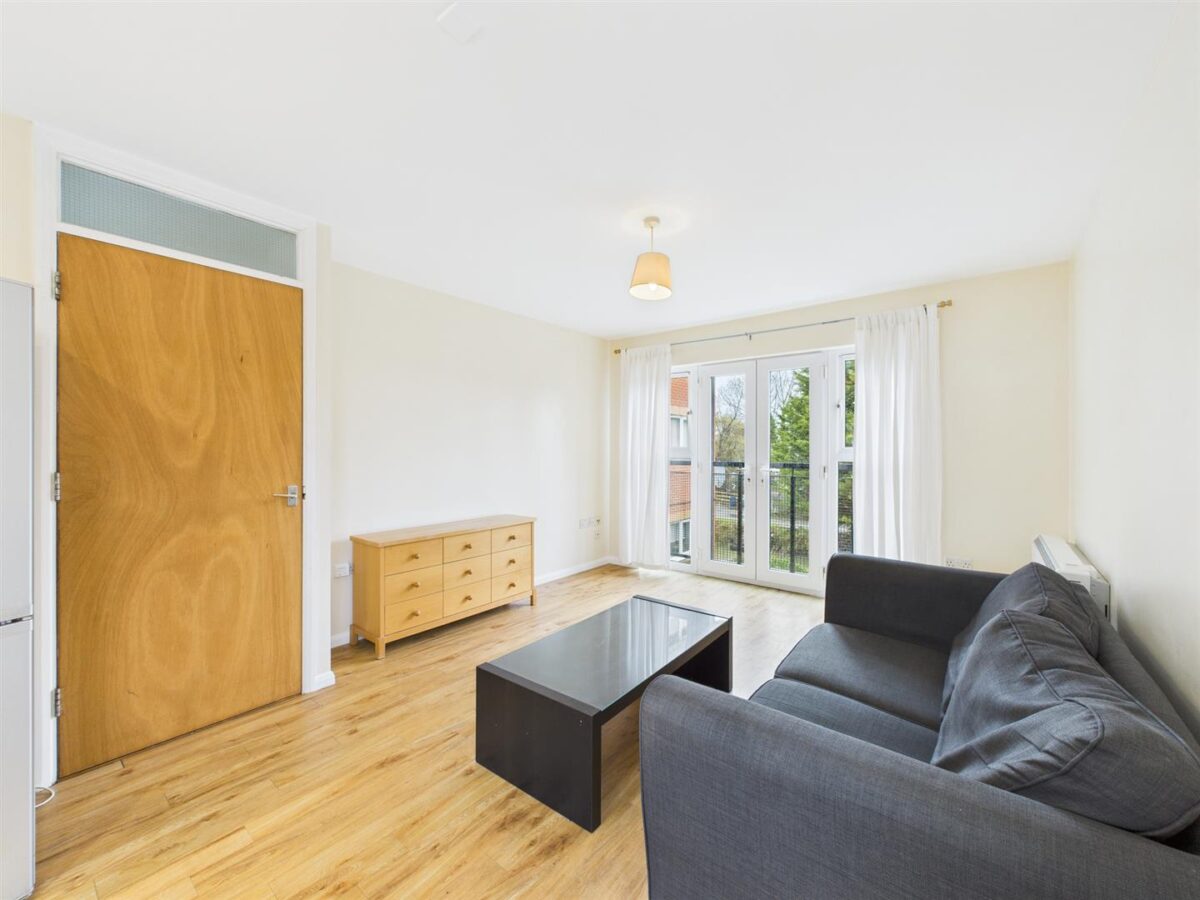 Barnsdale Close, Loughborough, LE11 5AN