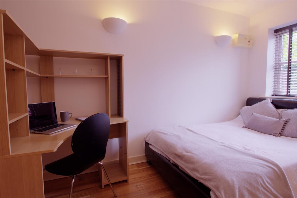 Adcocks Close, Loughborough - INC BILLS OPTION