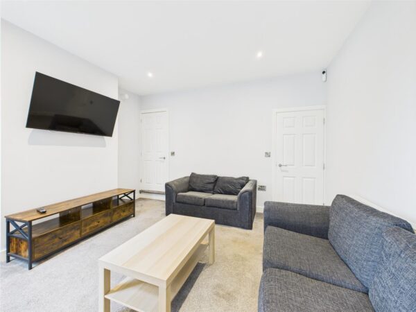 William Street, Loughborough - INC BILLS OPTION