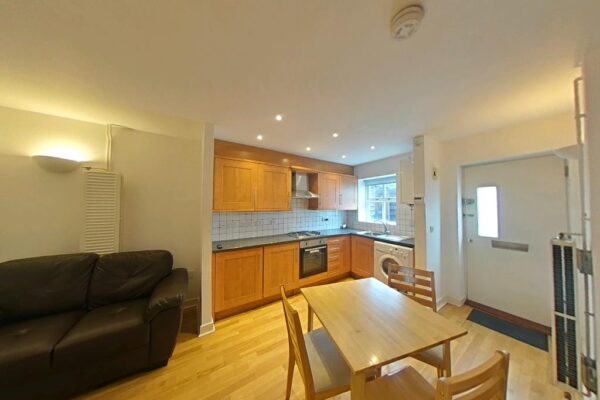 Adcocks Close, Loughborough, LE11 1HZ