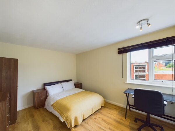 Ashby Road, Loughborough - INC BILLS OPTION