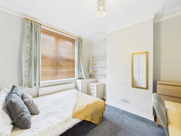 Rosebery Street, Loughborough - INC BILLS OPTION