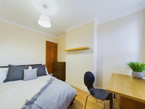 Leopold Street, Loughborough - INC BILLS OPTION