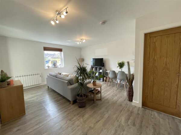 Castle Gate Mews, Mountsorrel, LE12 7AS