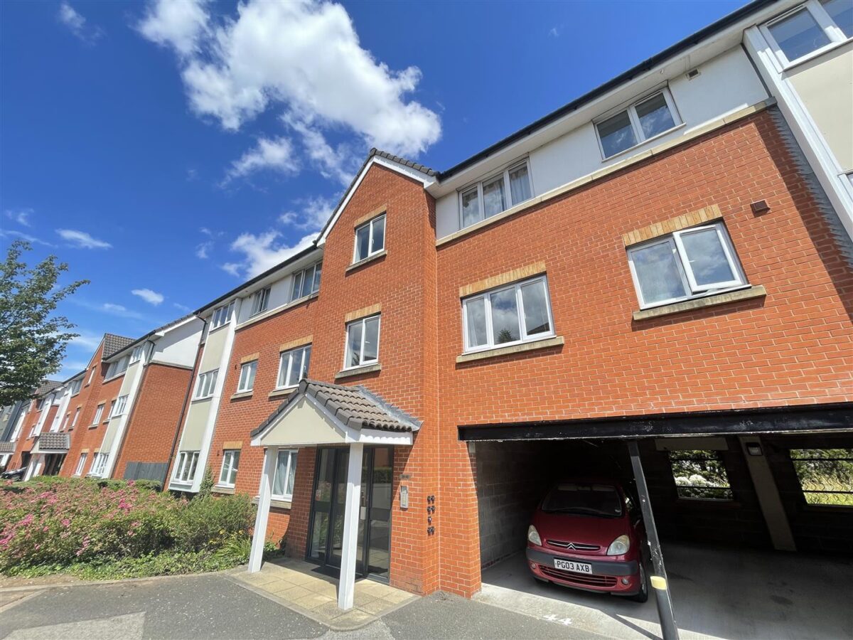 Barnsdale Close, Loughborough, LE11 5AN