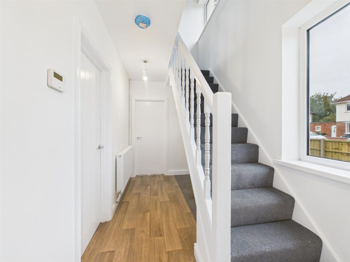 Willow Road, Loughborough, LE11 2JX