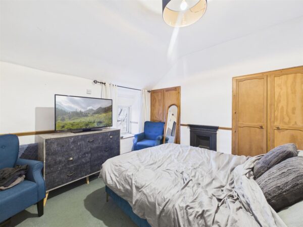 Hillside, Markfield, LE67 9UP