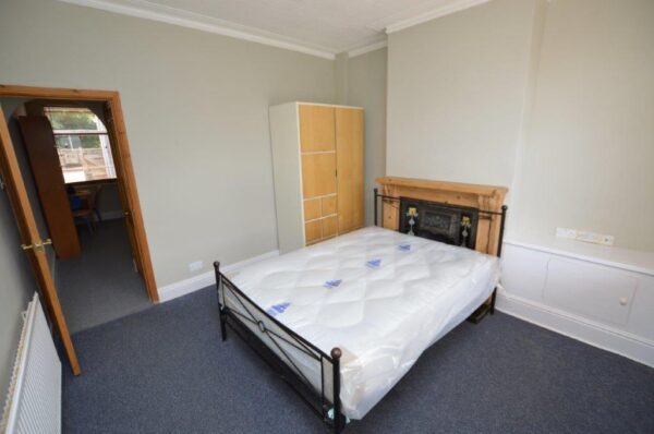 Cumberland Road, Loughborough - INC BILLS OPTION