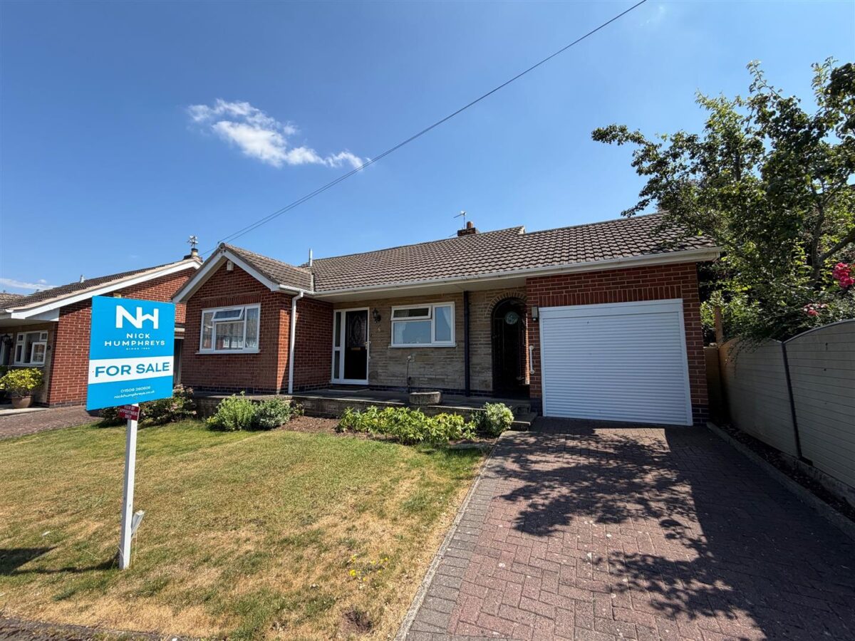 Piper Close, Long Whatton, LE12 5DH