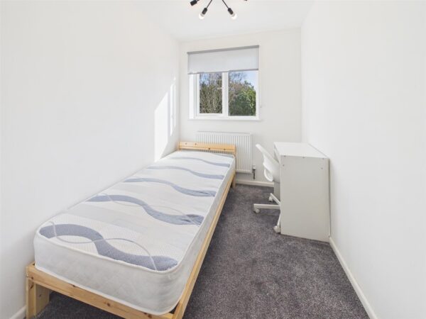 Warwick Court, Loughborough, LE11 5JJ