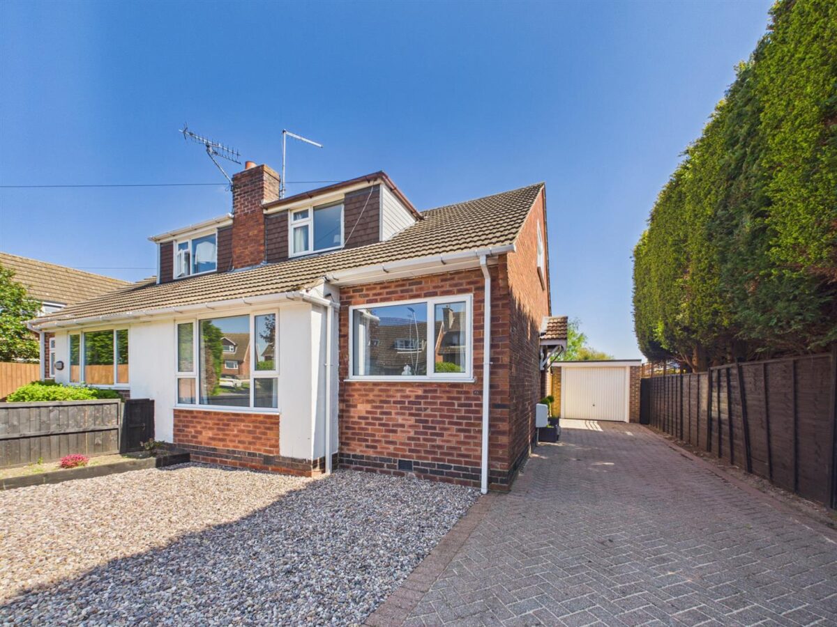 Piper Drive, Long Whatton, LE12  5DJ