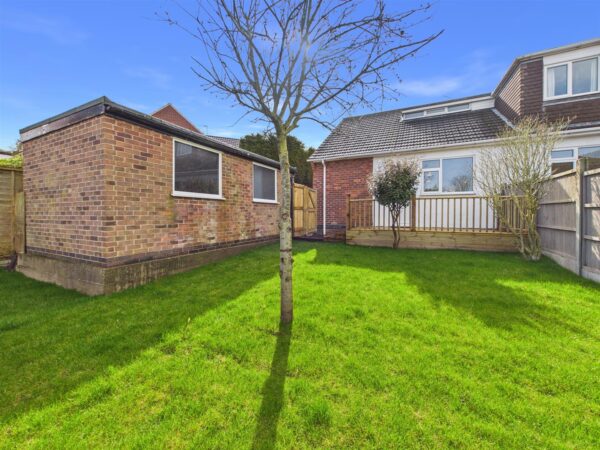 Piper Drive, Long Whatton, LE12  5DJ