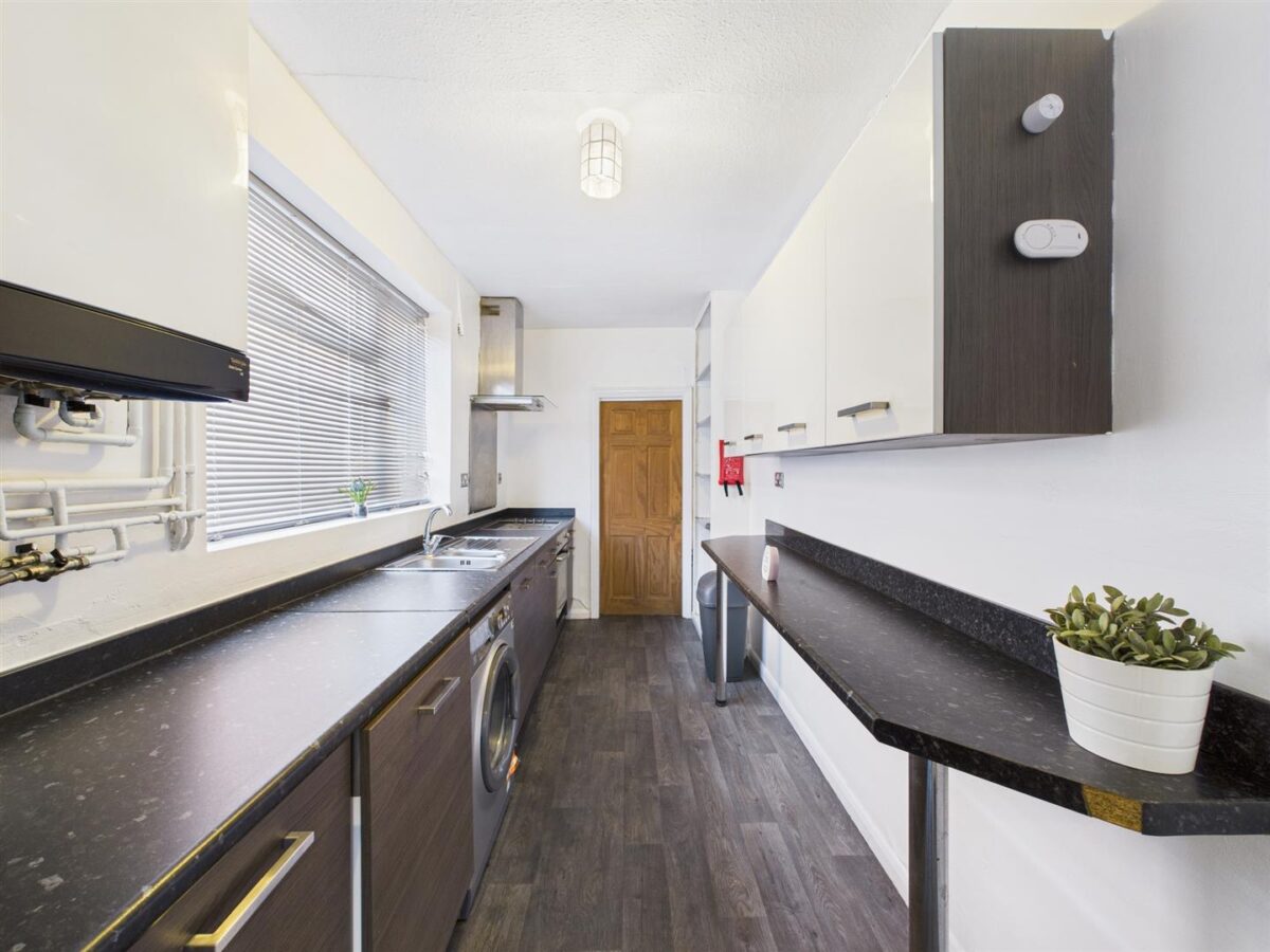 Bampton Street, Loughborough - INC BILLS OPTION