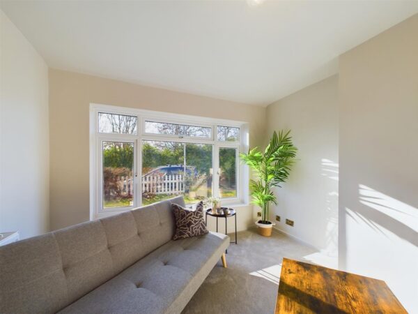 Cowdray Close, Loughborough, LE11 2BW