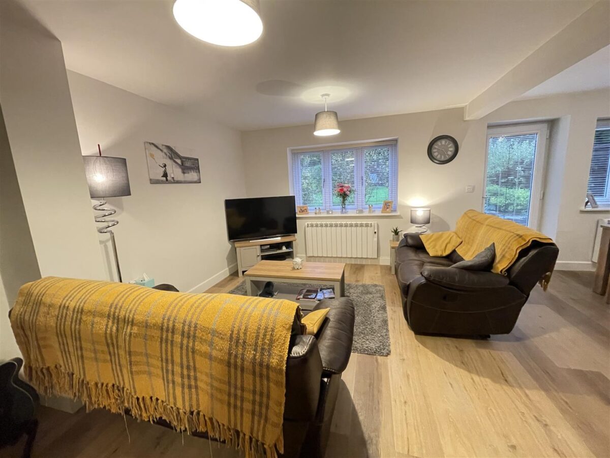 The Terrace, Copt Oak Road, Markfield, LE67 9PJ