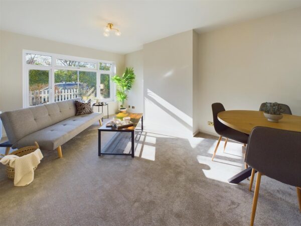 Cowdray Close, Loughborough, LE11 2BW