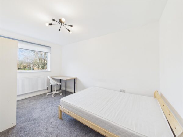 Warwick Court, Loughborough, LE11 5JJ