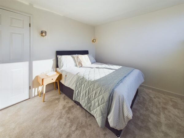 Cowdray Close, Loughborough, LE11 2BW