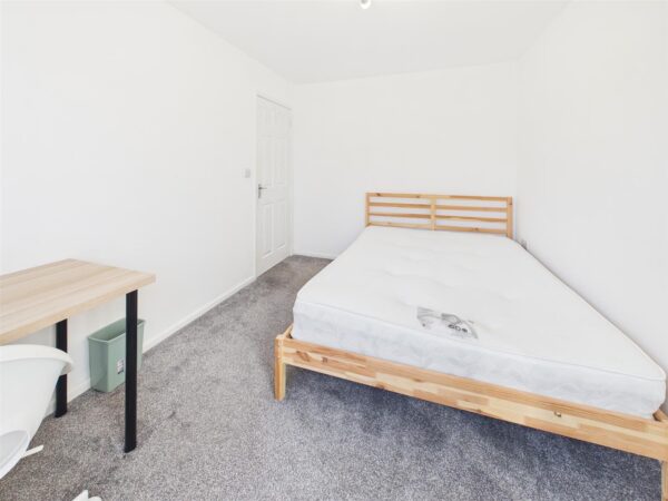 Warwick Court, Loughborough, LE11 5JJ