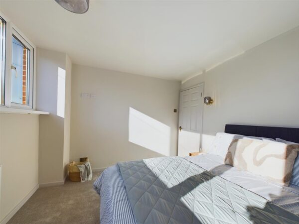 Cowdray Close, Loughborough, LE11 2BW