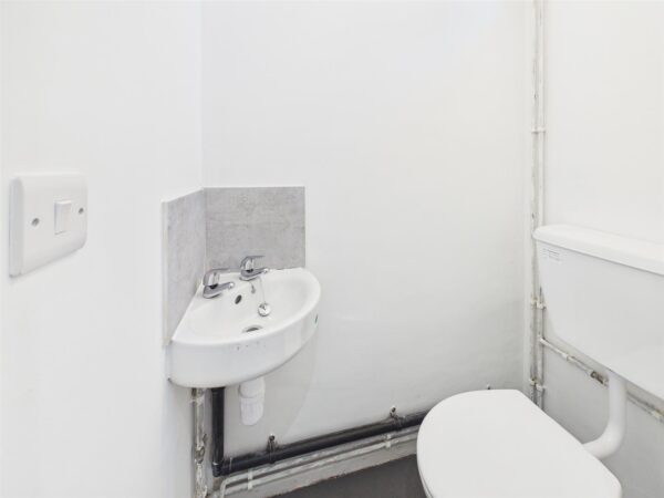 Warwick Court, Loughborough, LE11 5JJ