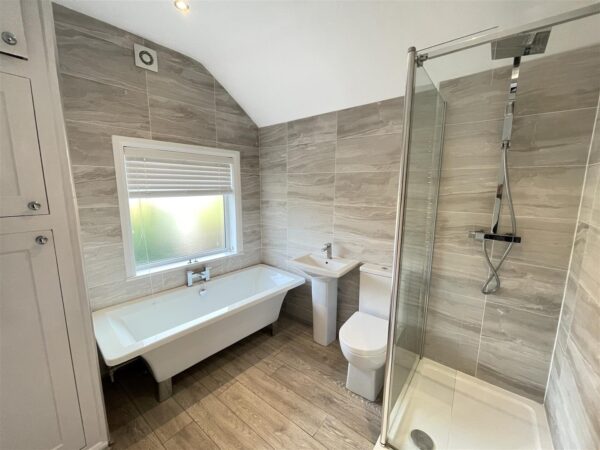 Gladstone Avenue, Loughborough, LE11 1NP