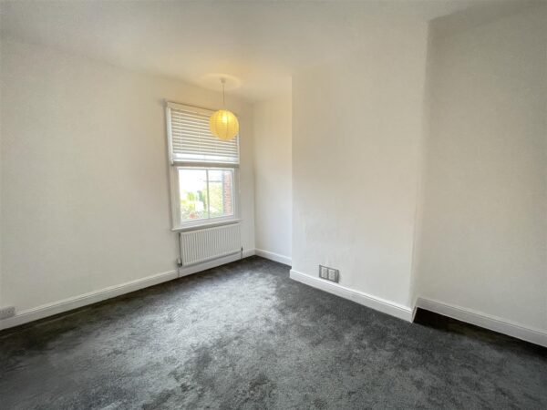 Gladstone Avenue, Loughborough, LE11 1NP