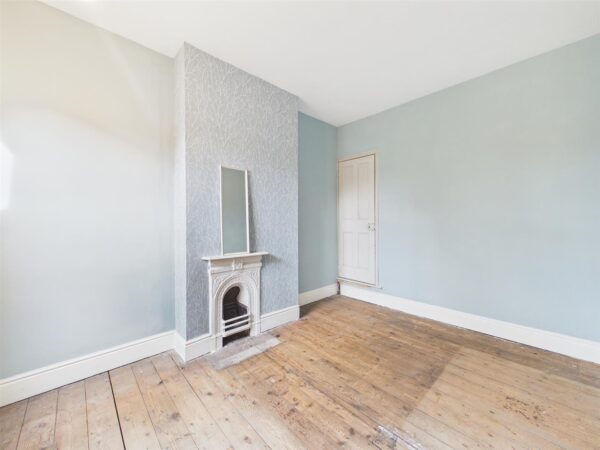 Oxford Street, Loughborough, LE11 5DR