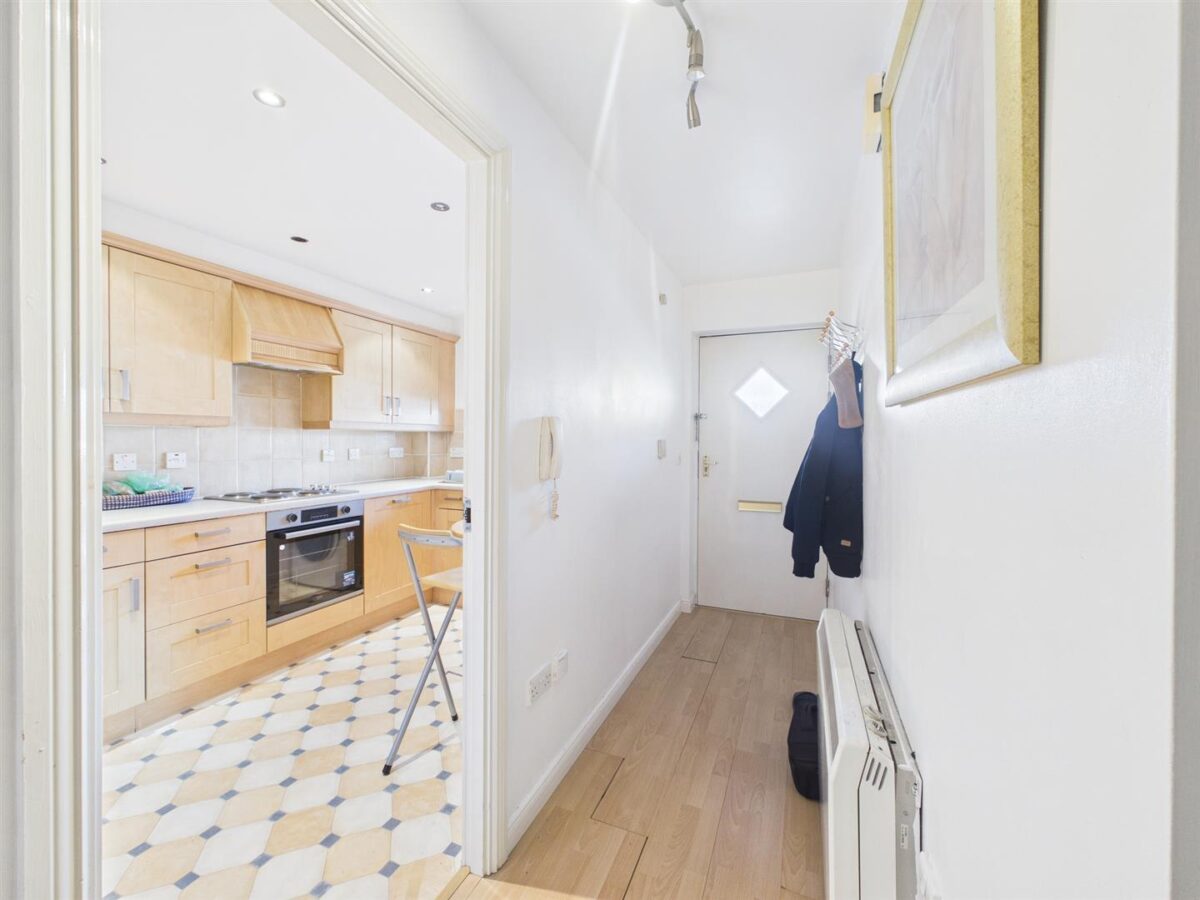 Coach house Court, Southfield Road, Loughborough LE11 2TJ